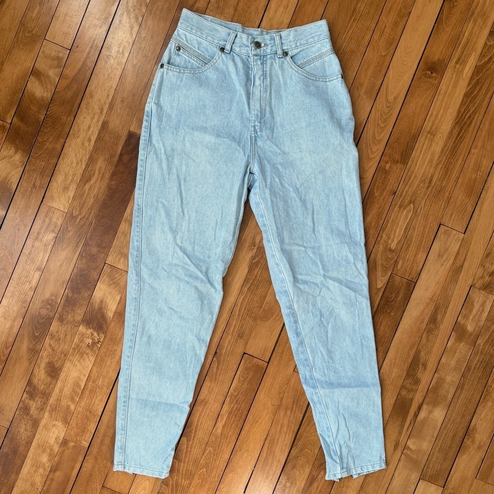 Vintage Levi's 900 Series Women's High Rise Light Blue Jeans